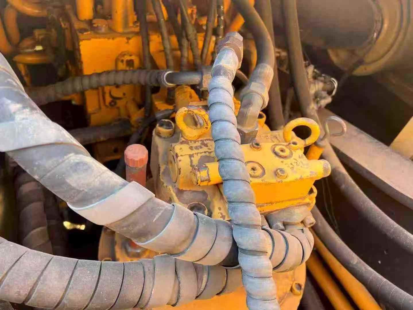 Used Sany SW305K Excavator 2016 Model / 8