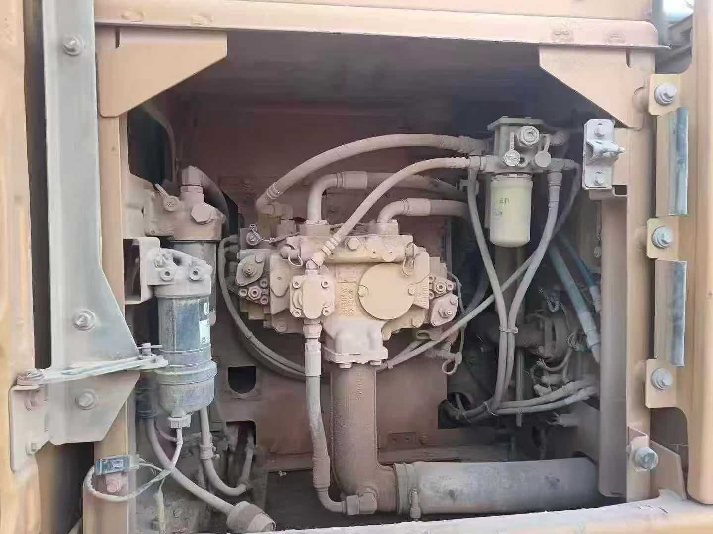 Used Caterpillar 320E Excavator 2016 Model / 5