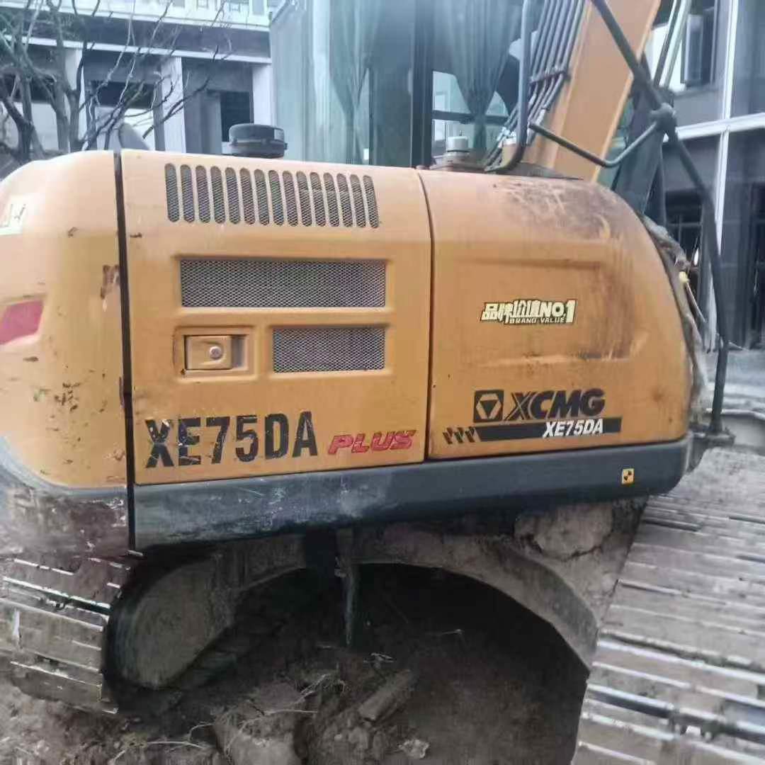 Used XCMG XE75DA Excavator 2022 Model / 3