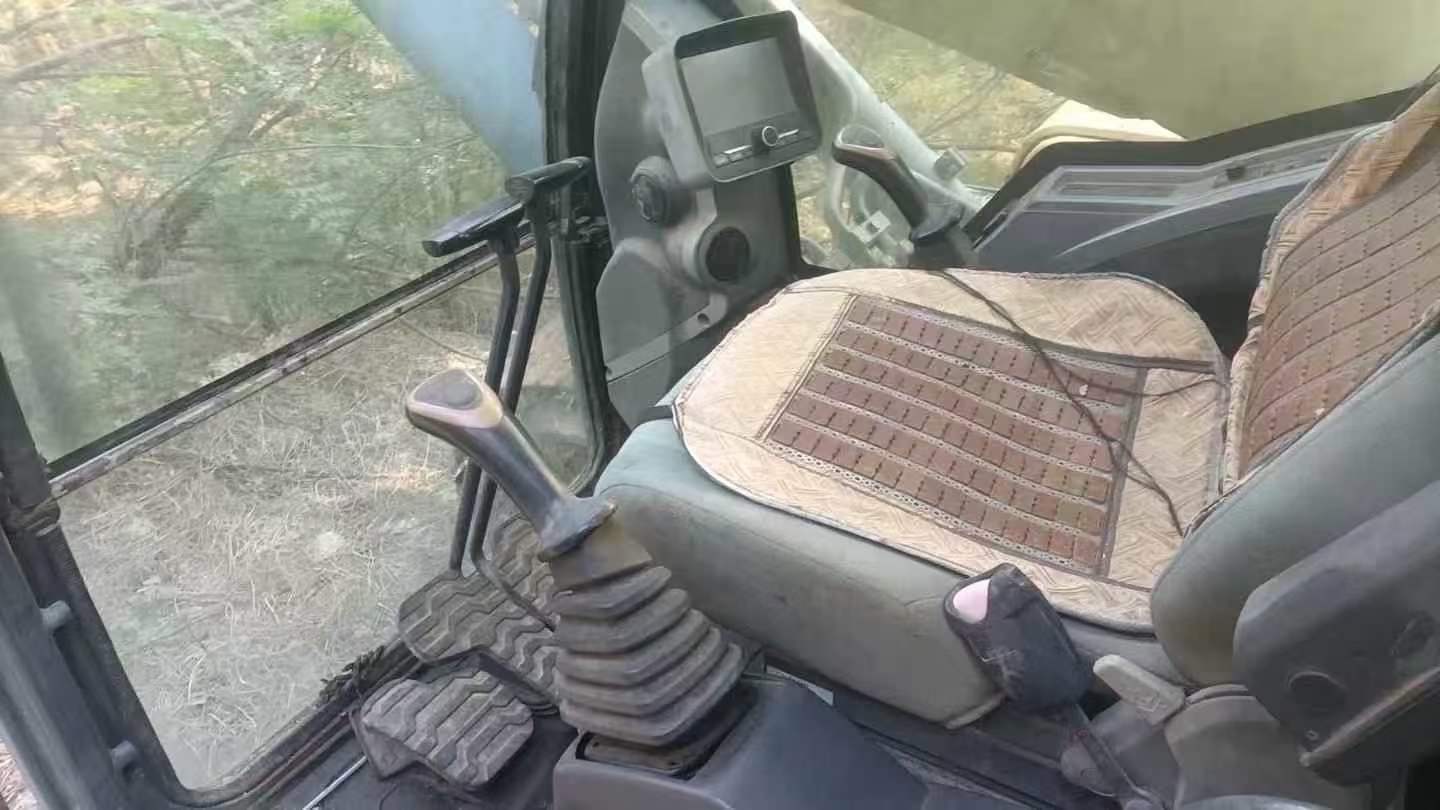 Used Hyundai R395LVS Excavator 2016 Model / 6