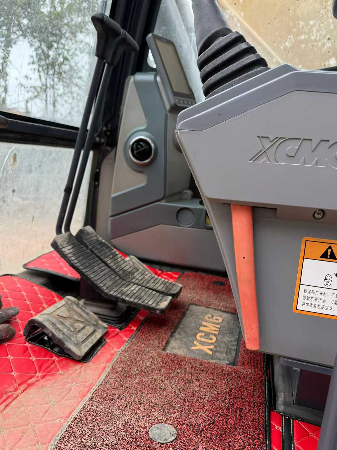 Used XCMG LW200 Excavator 2020 Model / 4