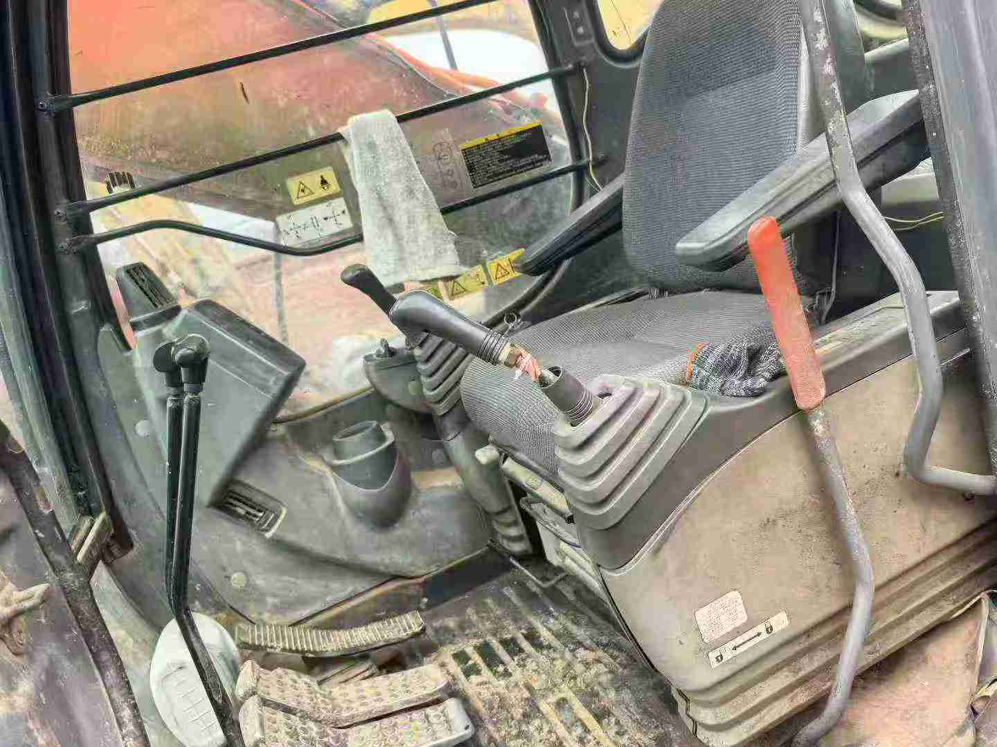 Used Hitachi ZW250 Excavator 2011 Model / 9