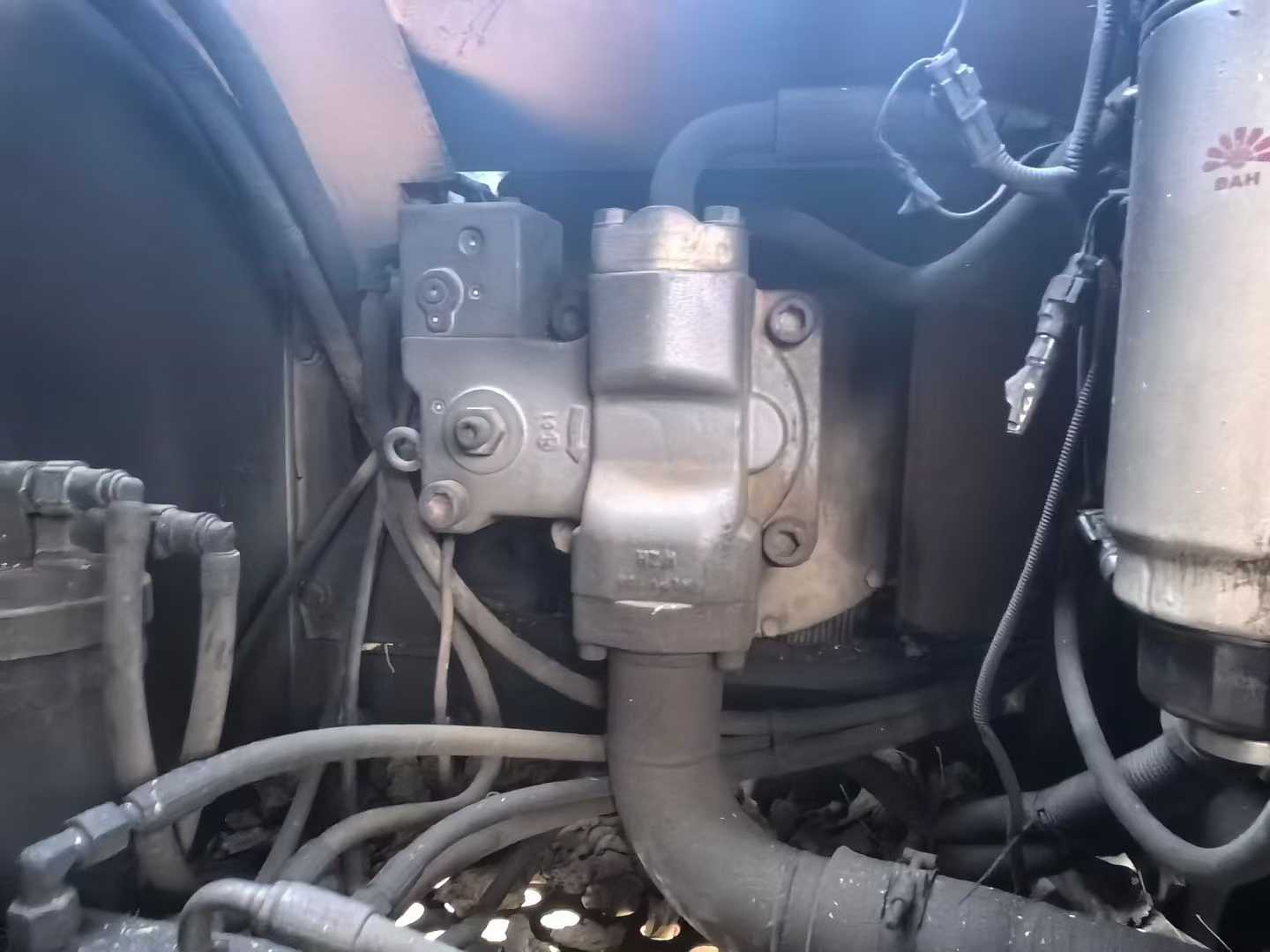 Used XCMG XE150 Excavator 2018 Model / 4