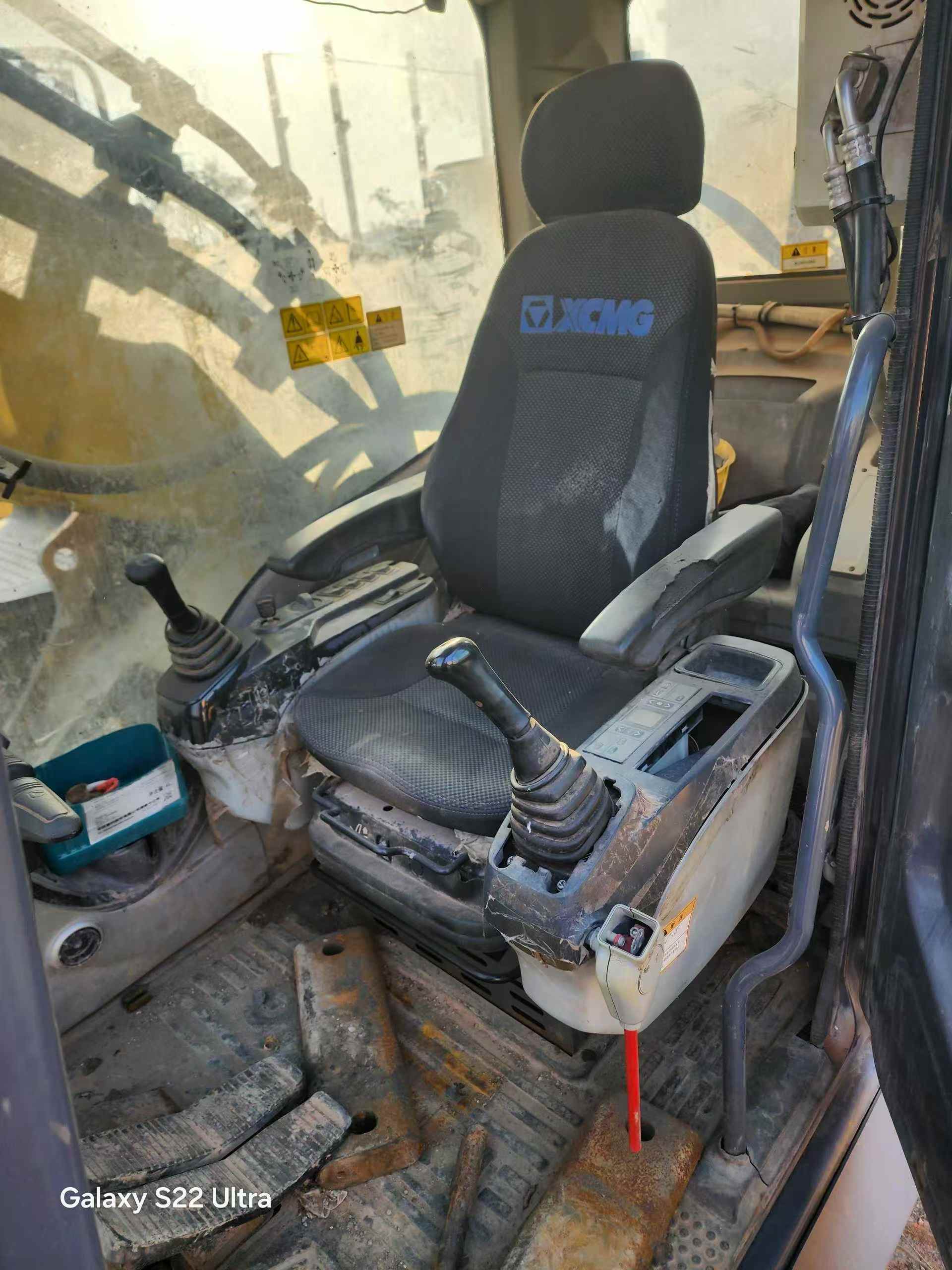 Used XCMG XE490KS Excavator 2018 Model / 6