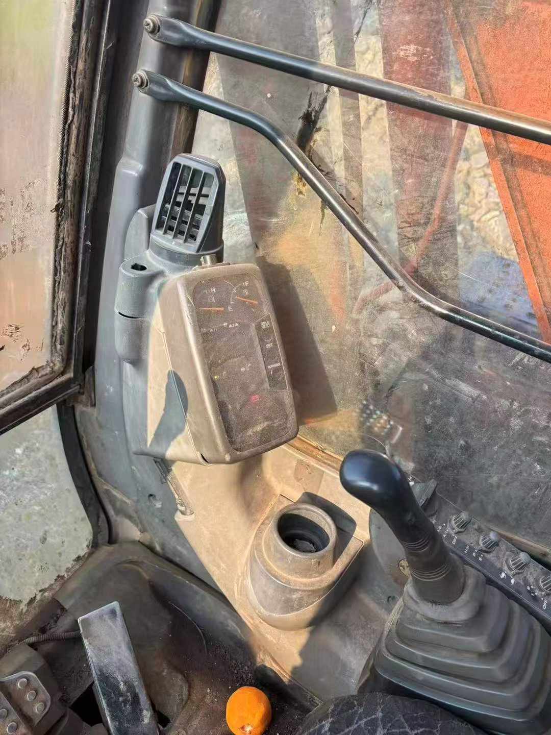 Used Hitachi ZX120 Excavator 2011 Model / 8