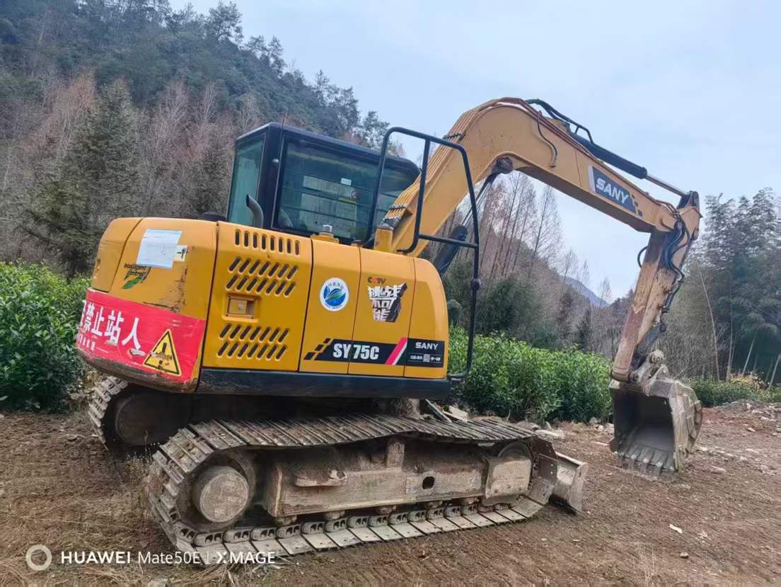Used Sany SY75 Excavator 2020 Model / 3