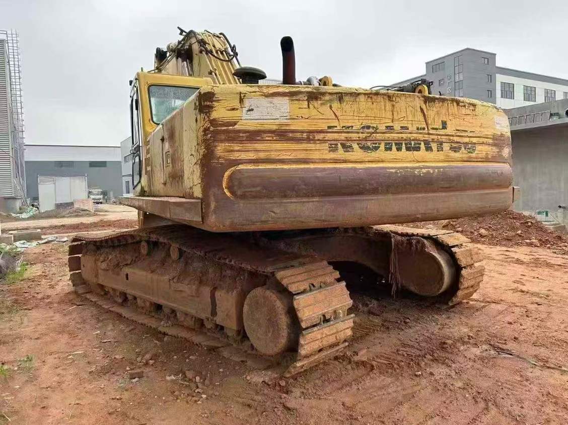 Used Komatsu PC400-6 Excavator 2016 Model / 3