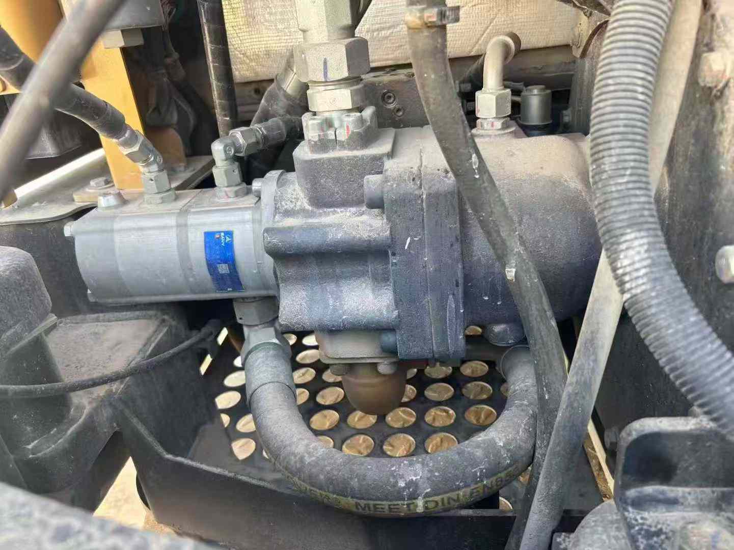 Used Sany SY65W Excavator 2016 Model / 8