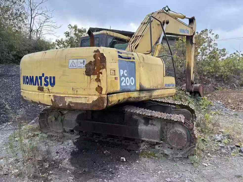 Used Komatsu PW200-7 Excavator 2016 Model / 3