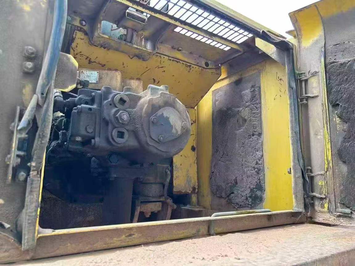 Used Komatsu PC400-6 Excavator 2016 Model / 4