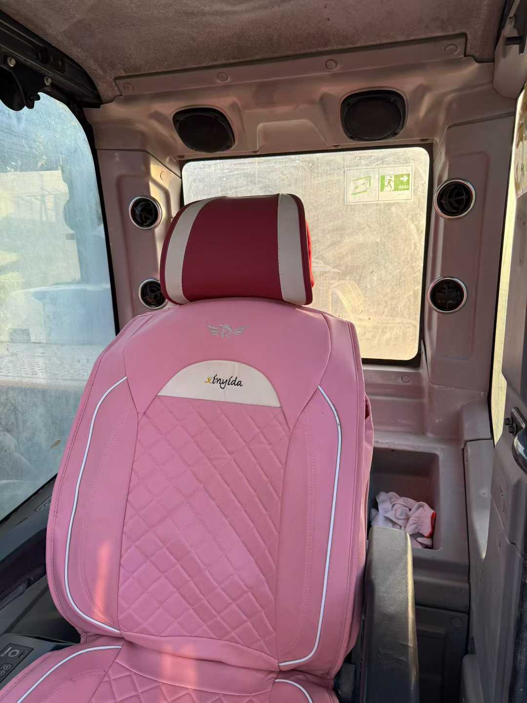 Used XCMG XE270GK Excavator 2021 Model / 7