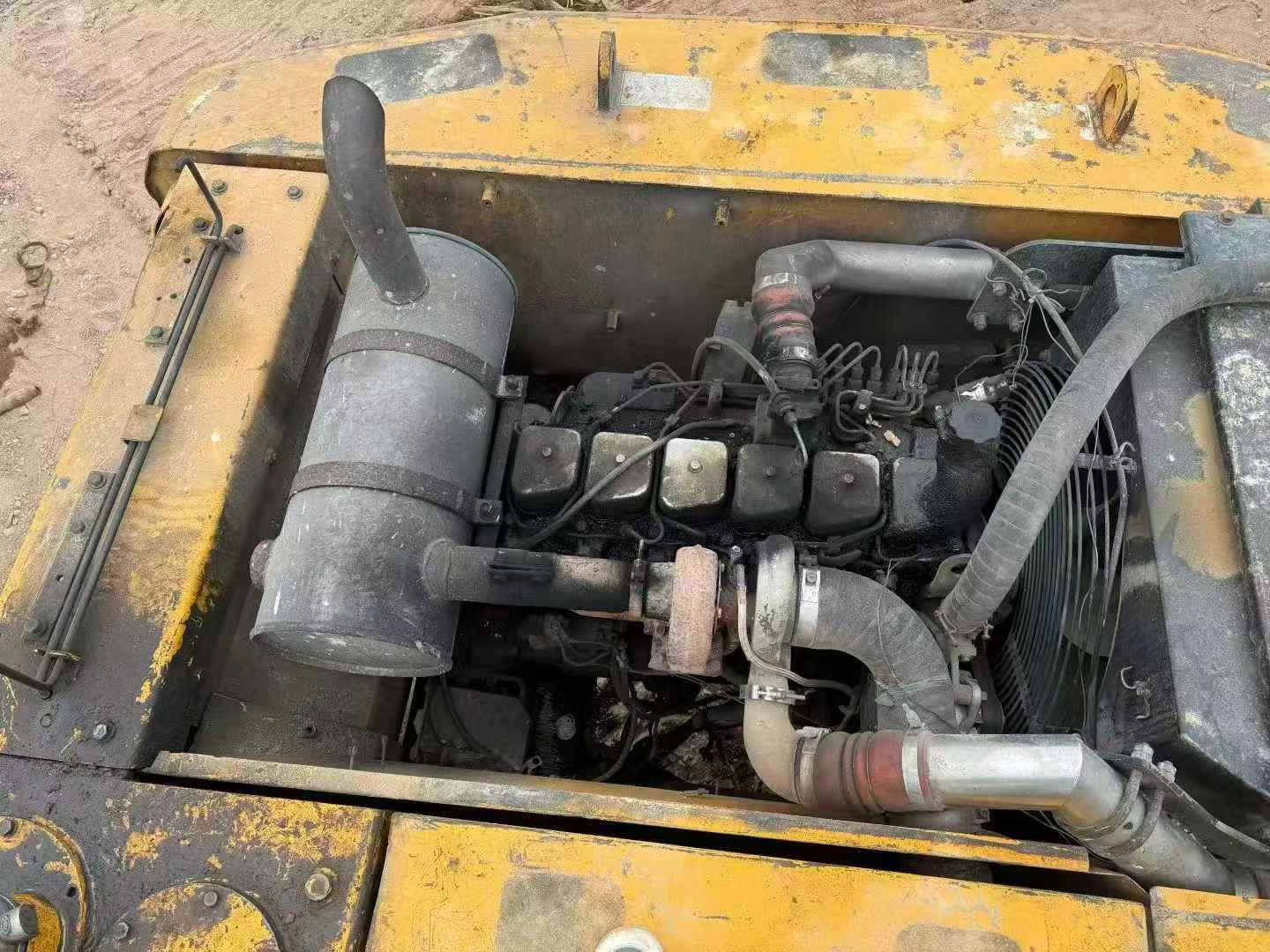 Used Hyundai R215-7C Excavator 2016 Model / 3