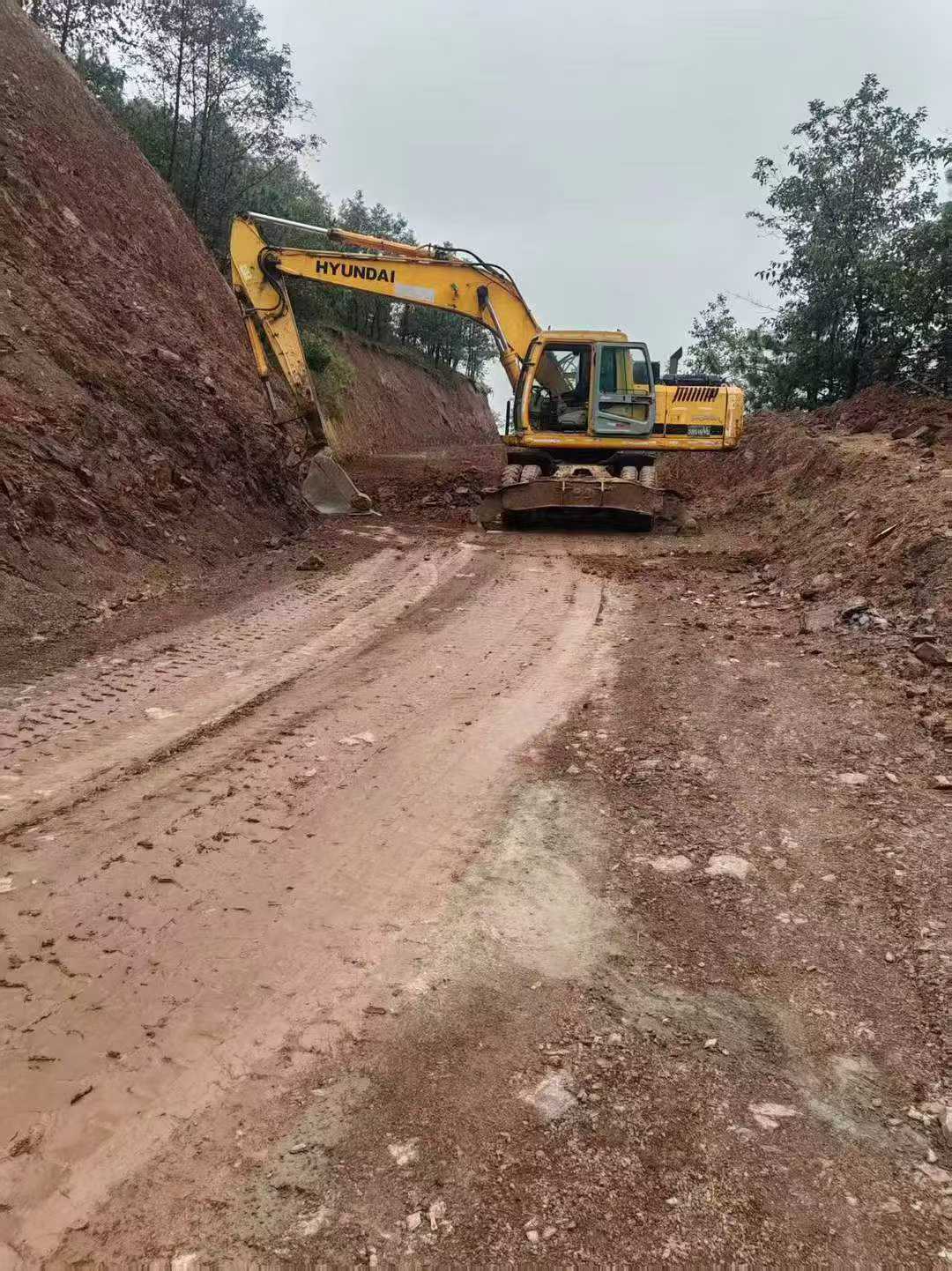 Used Hyundai R210WVS Excavator 2016 Model / 6