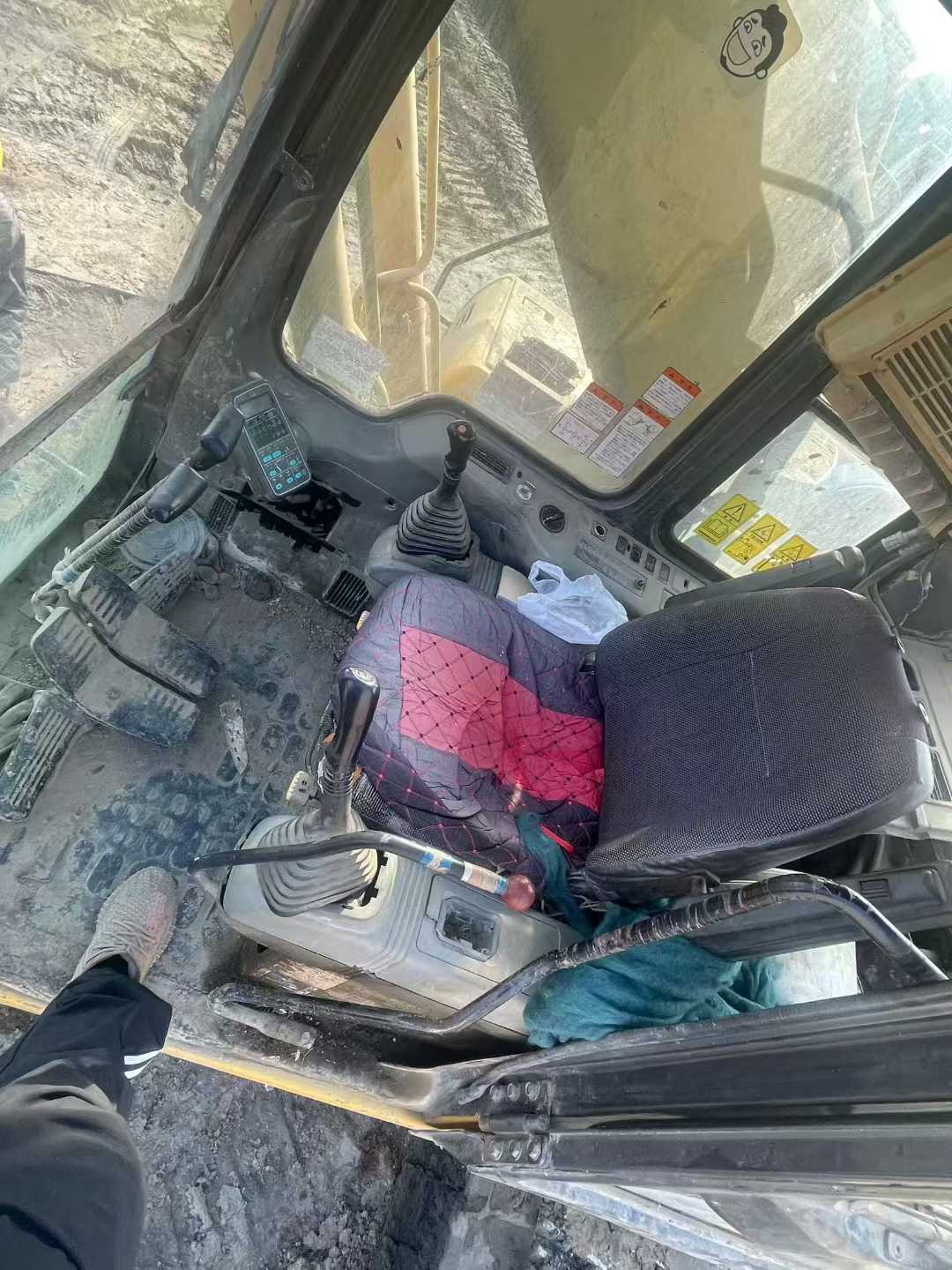 Used Komatsu PC200-6 Excavator 2016 Model / 6