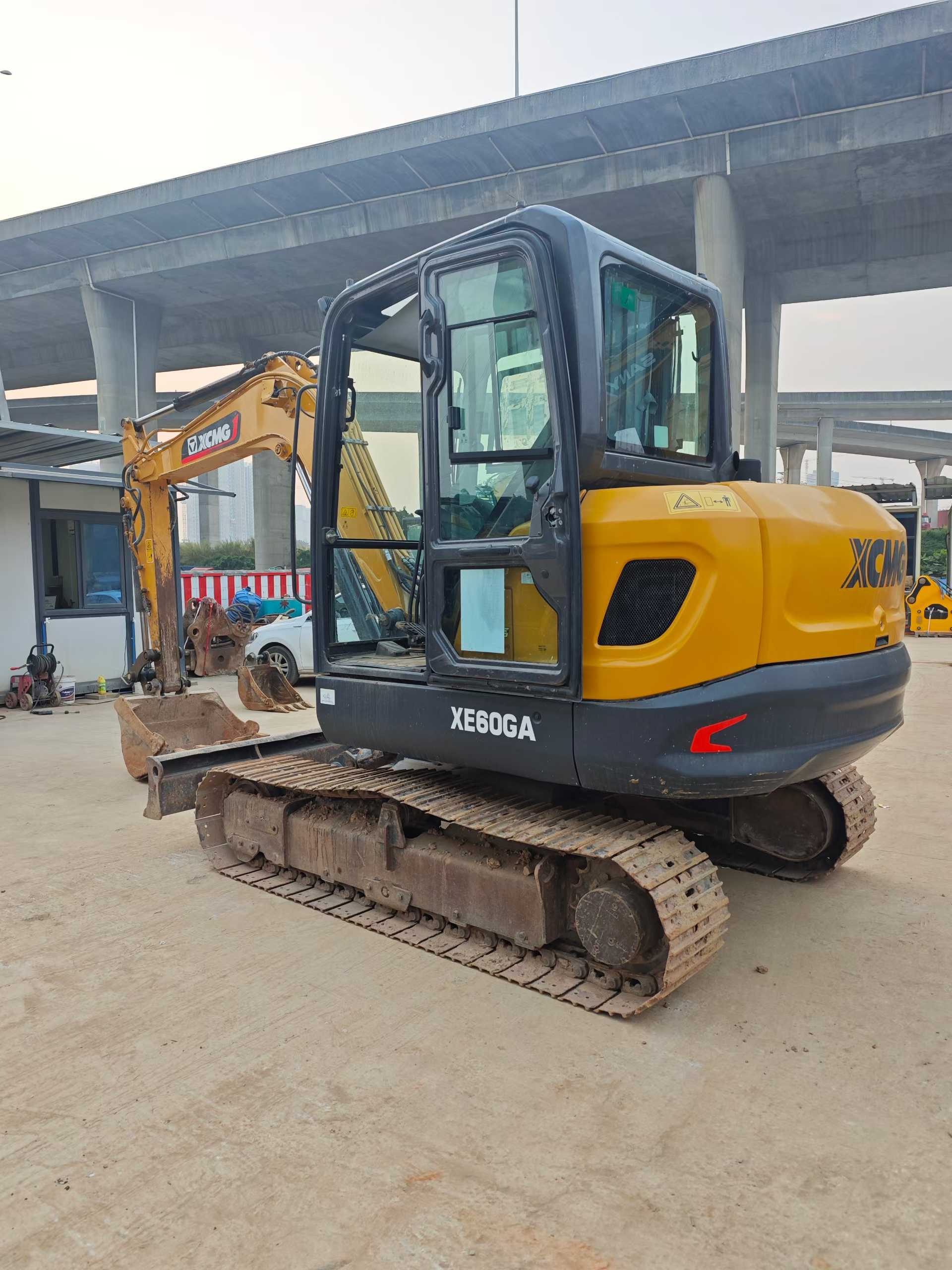 Used XCMG XE60 Excavator 2023 Model / 8