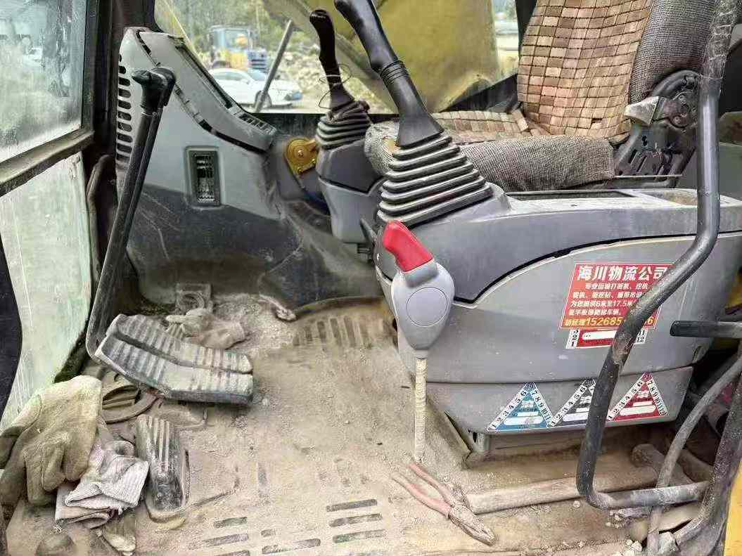 Used Komatsu PW200-7 Excavator 2016 Model / 6