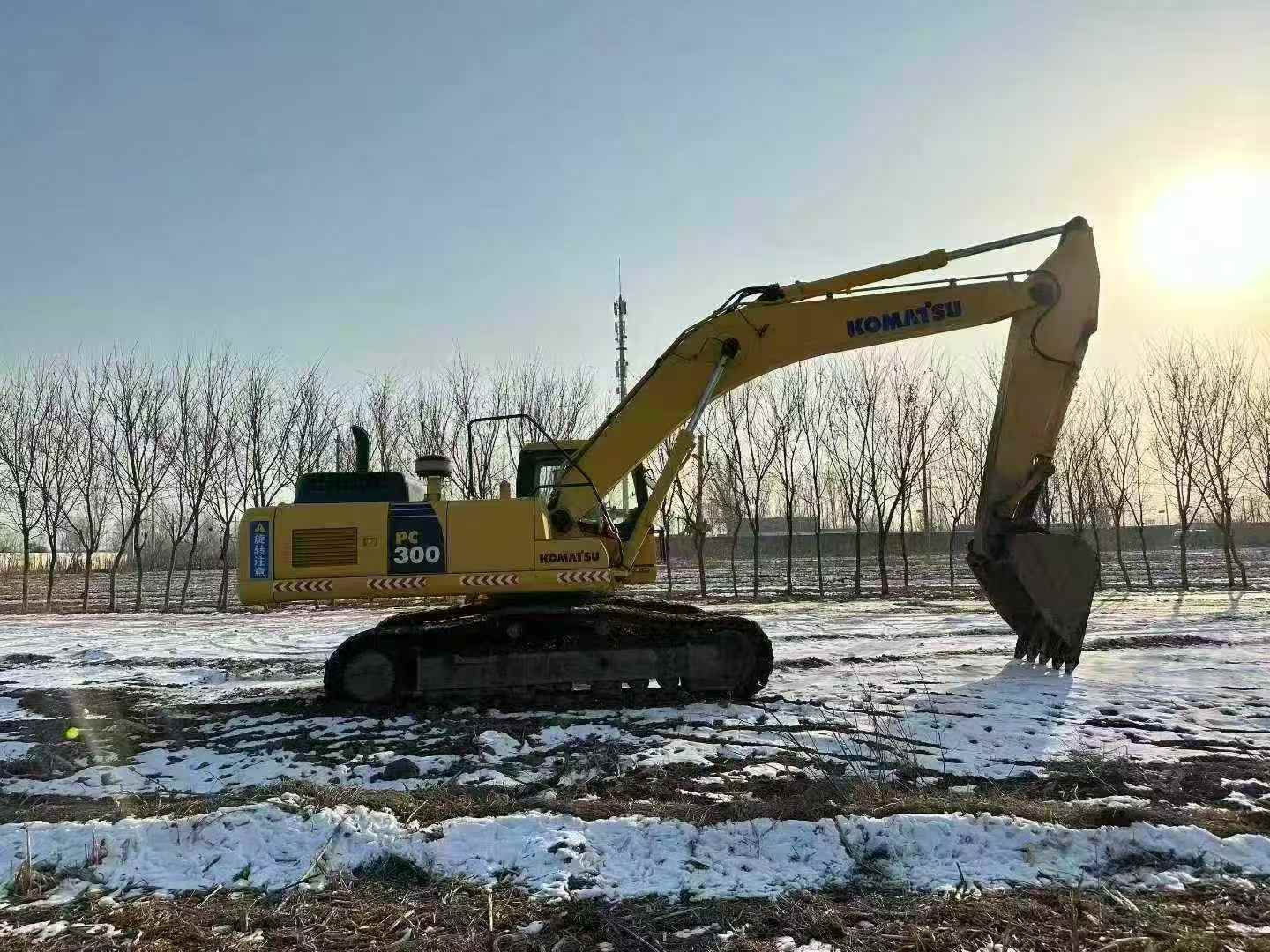 Used Komatsu PC300 Excavator 2016 Model / 2
