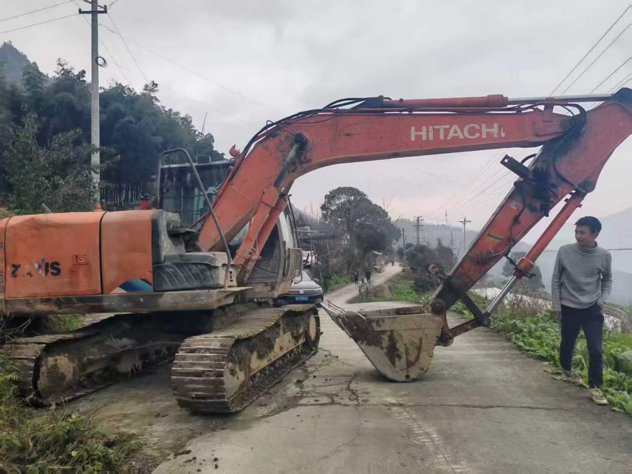 Used Hitachi ZX130-5A Excavator 2017 Model / 4
