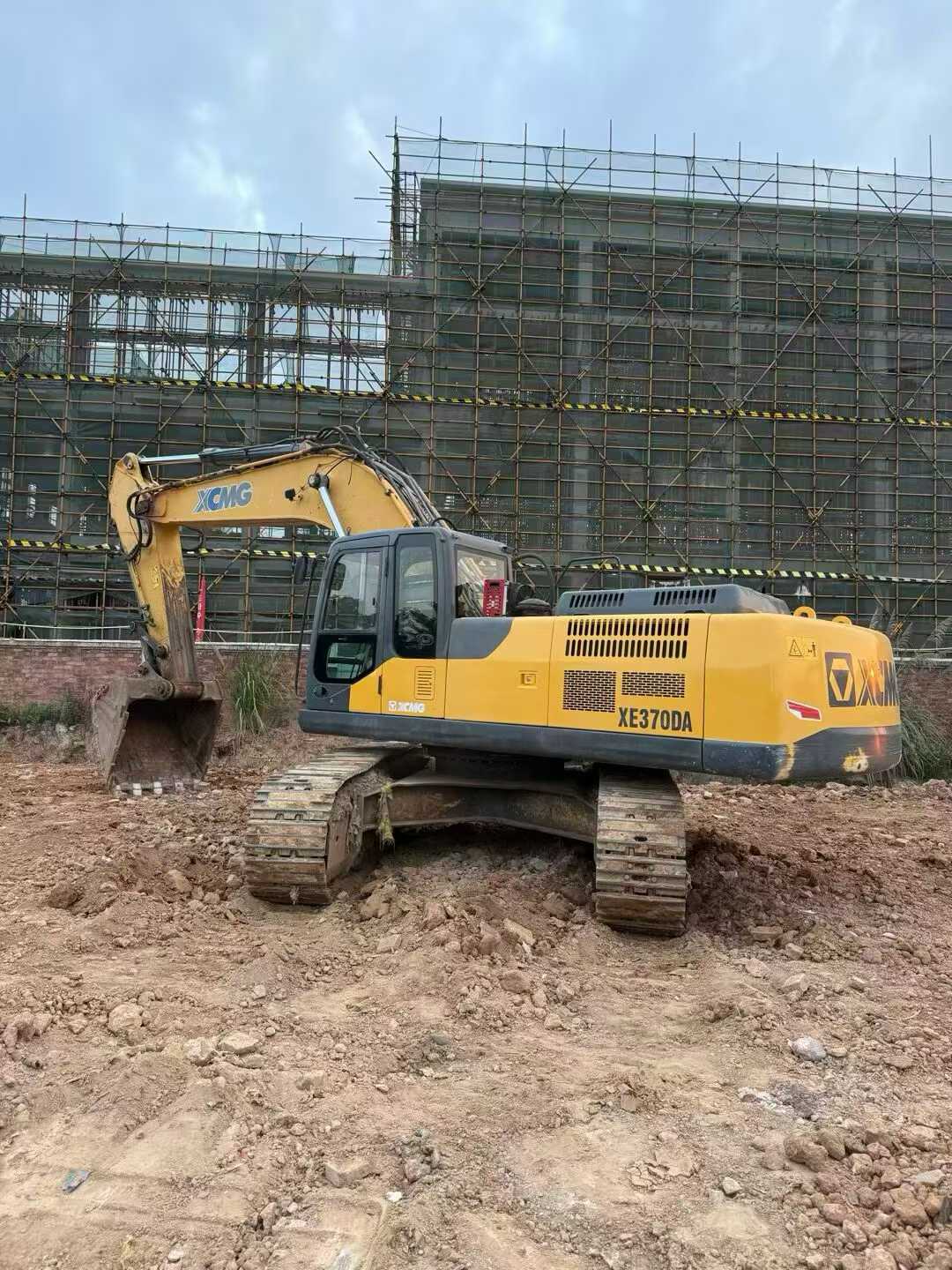 Used XCMG XE370 Excavator 2016 Model / 2