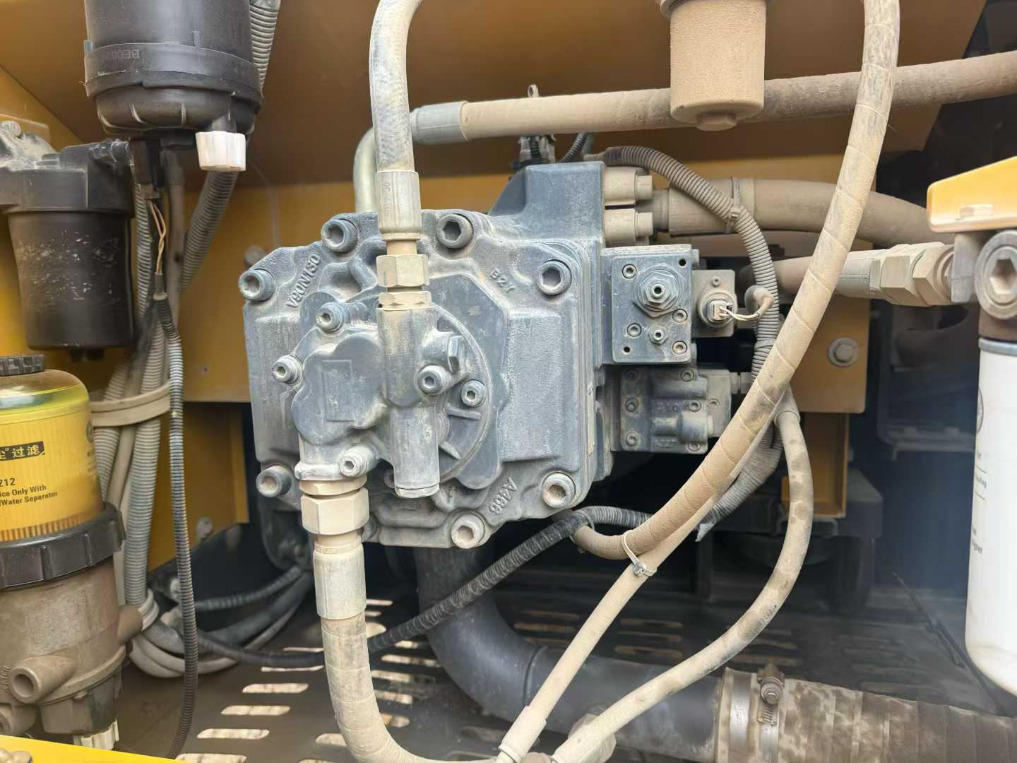 Used XCMG XE205GH Excavator 2021 Model / 7