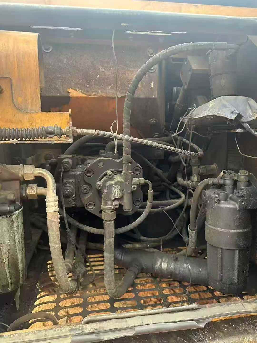 Used Sany SY135 Excavator 2013 Model / 6