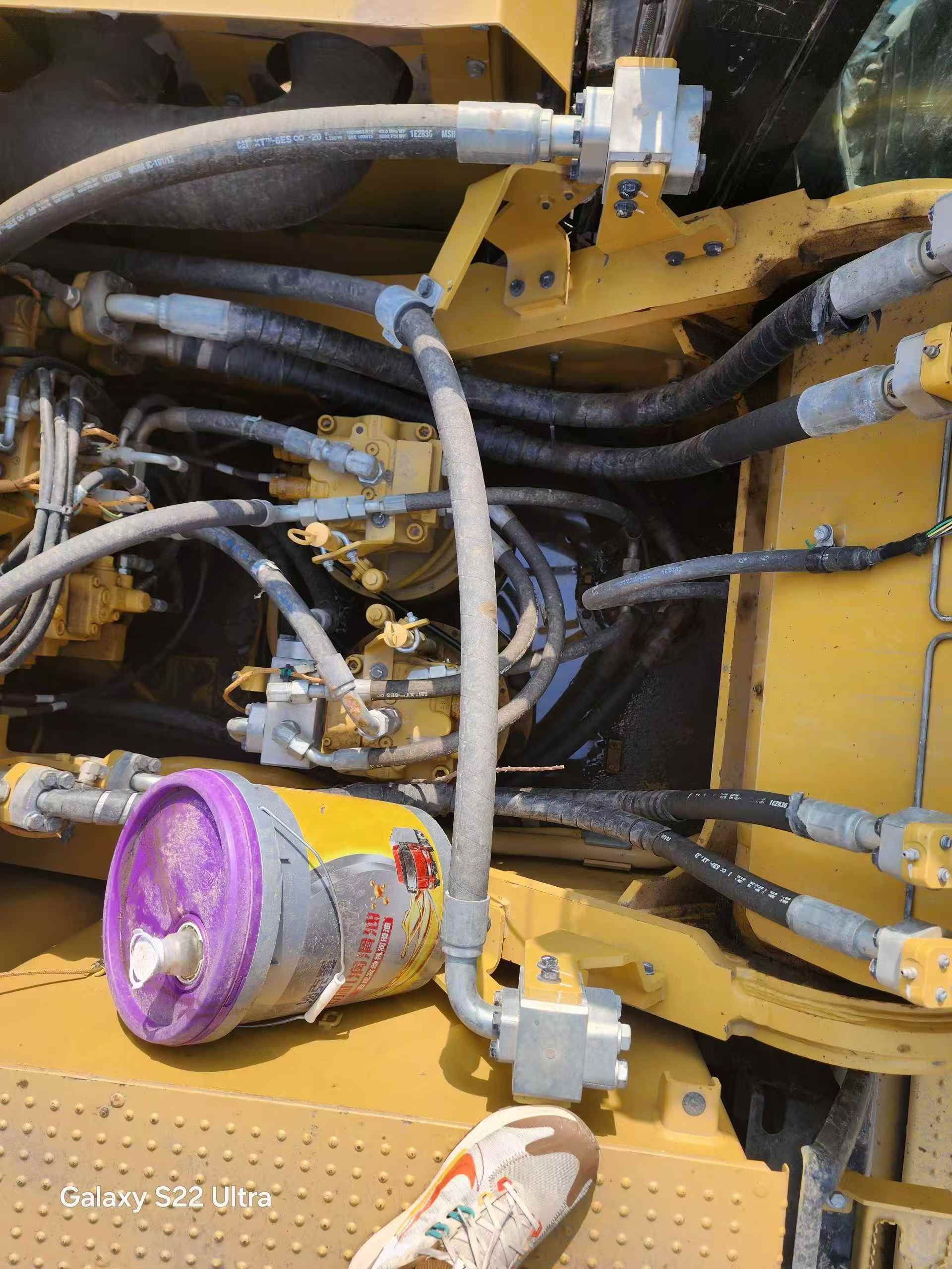 Used Caterpillar CAT352  Excavator 2022 Model / 8