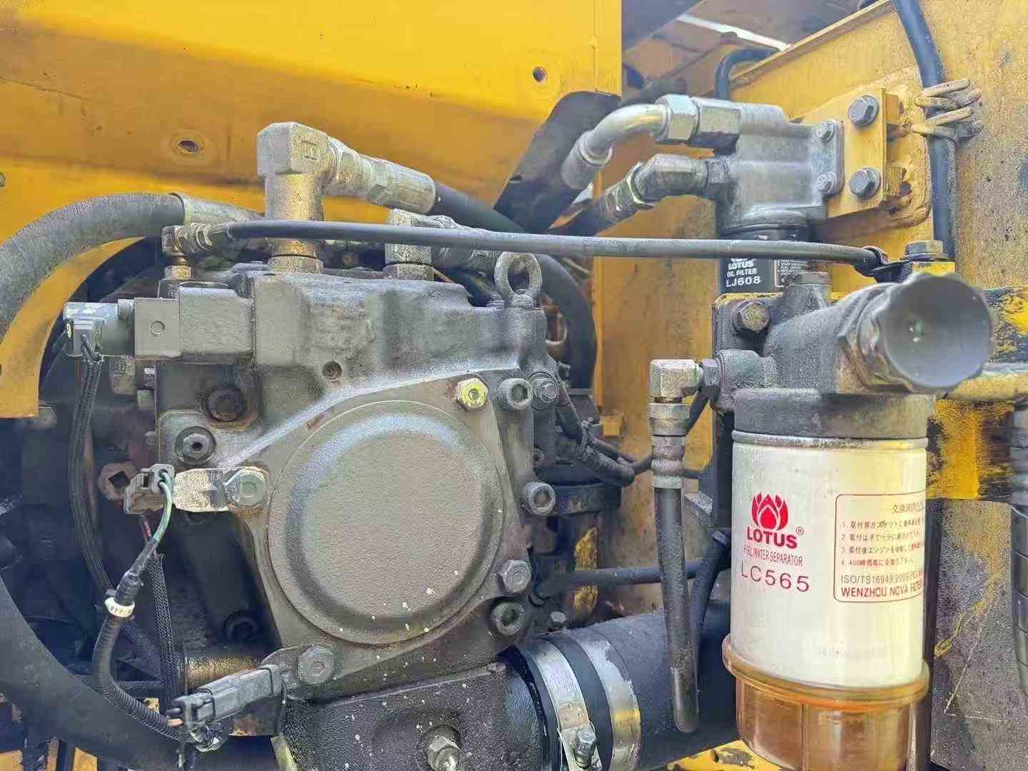 Used Komatsu PC120-8 Excavator 2016 Model / 8