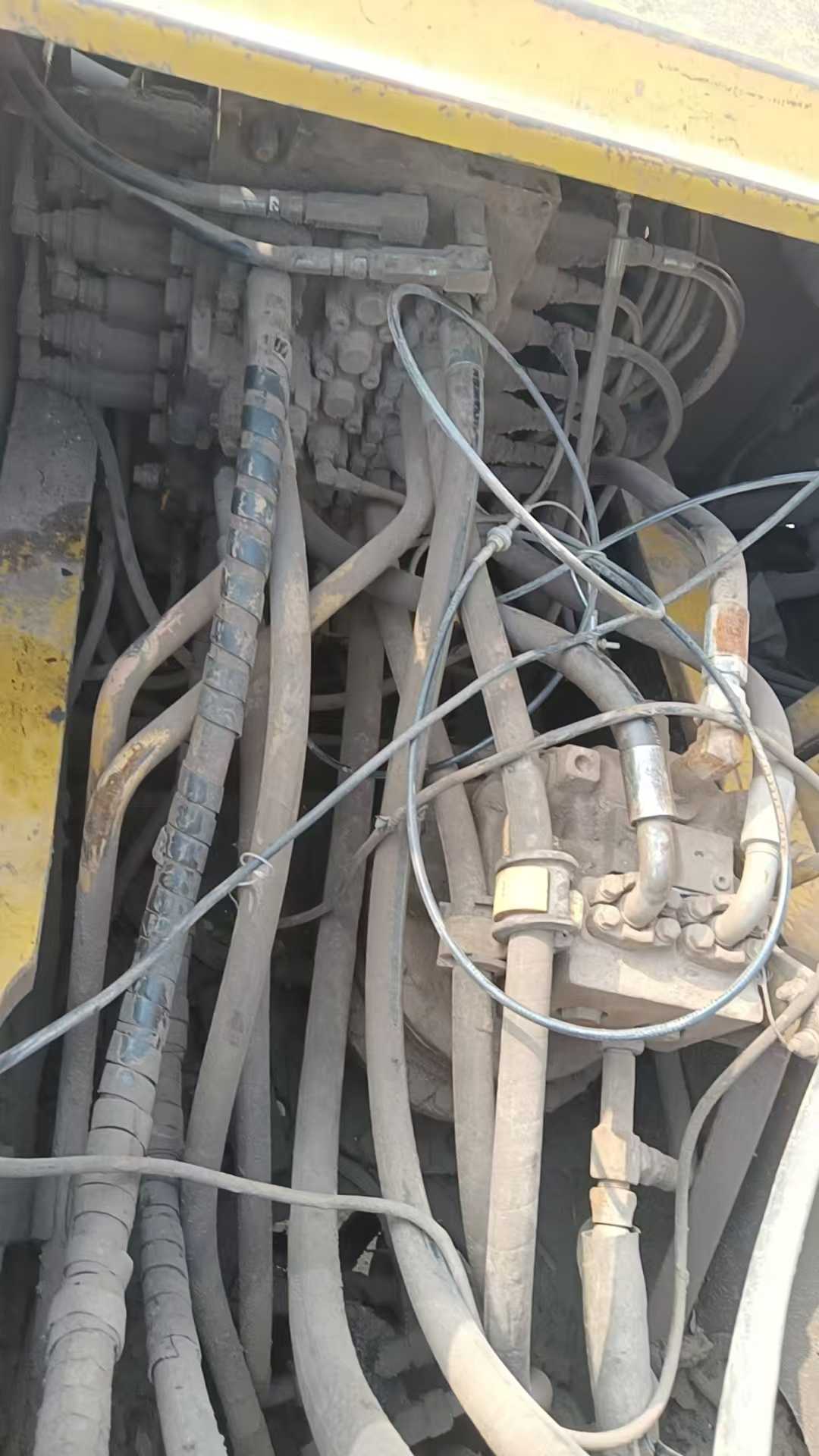 Used Komatsu PW200-7 Excavator 2016 Model / 2