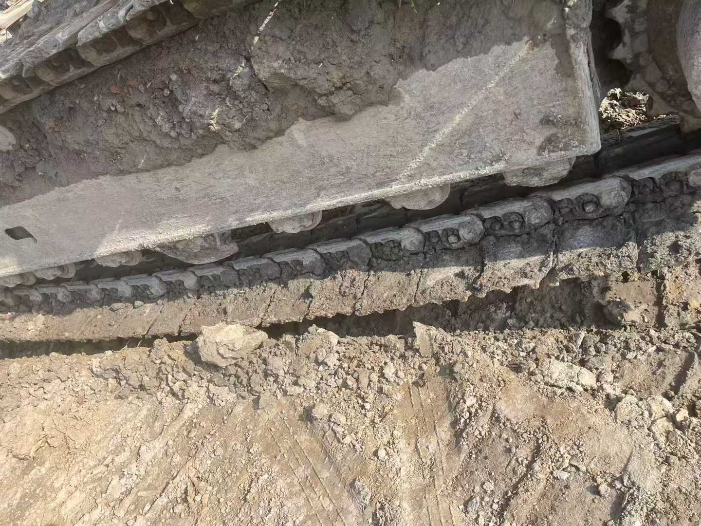 Used Komatsu PC200-6 Excavator 2016 Model / 3