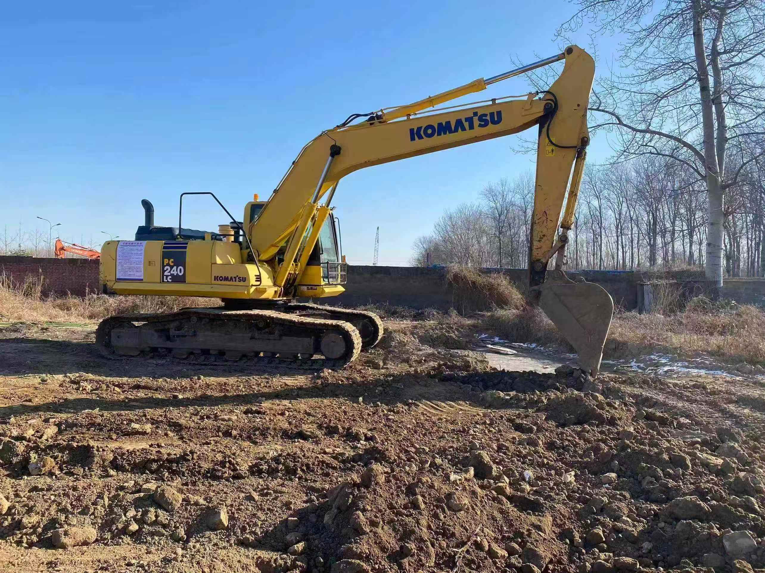Used Komatsu PC240LC-8 Excavator 2016 Model / 6