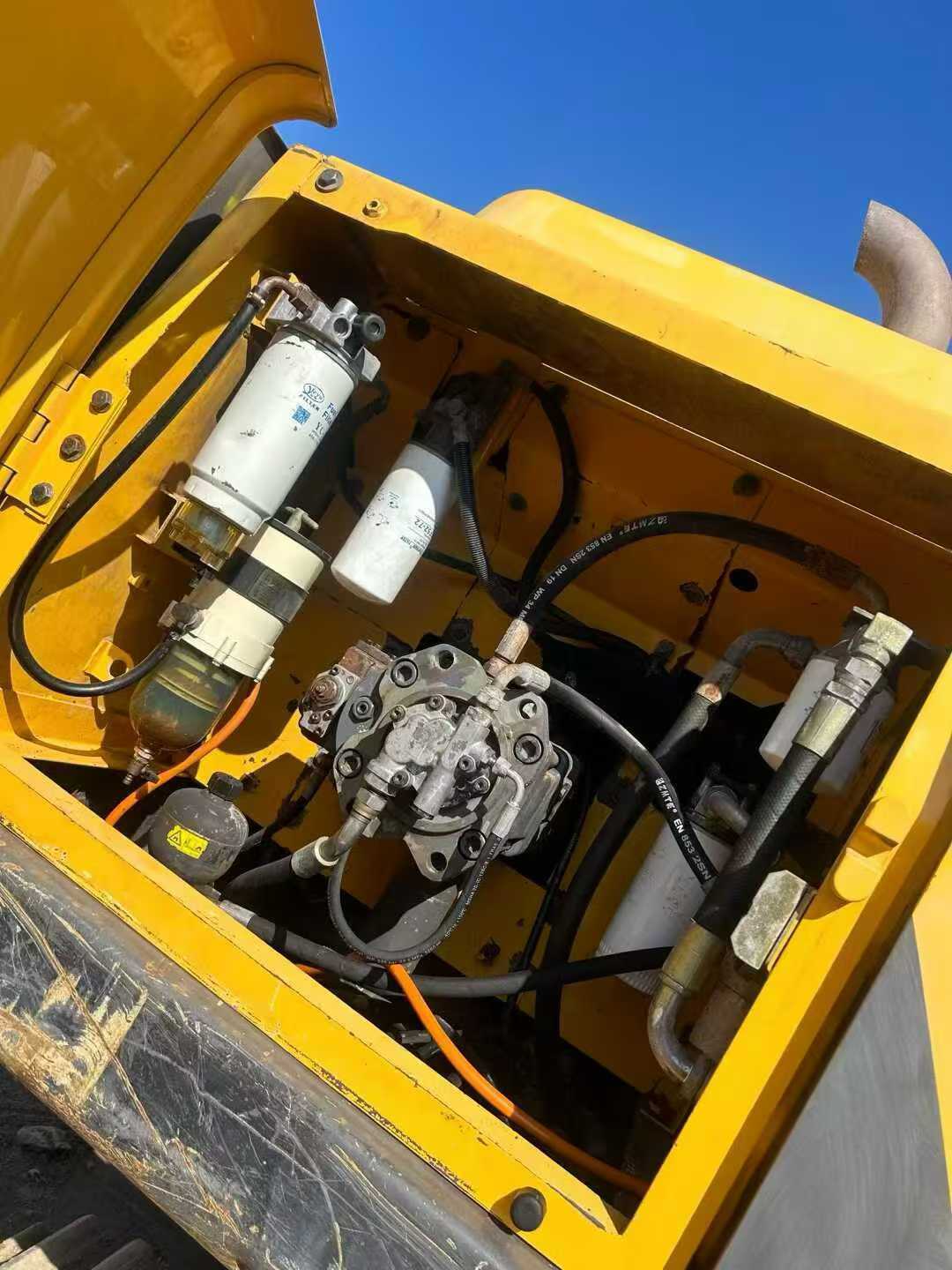 Used Volvo EW210C Excavator 2016 Model / 7