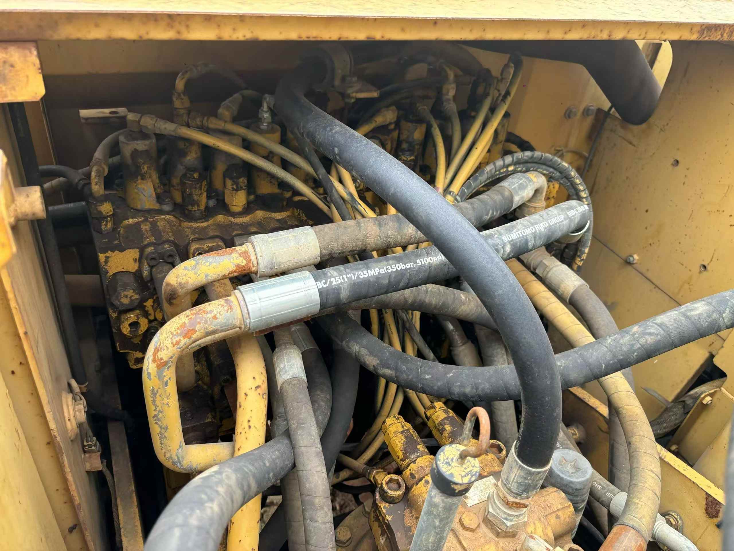 Used Caterpillar CT20 Excavator 2016 Model / 5