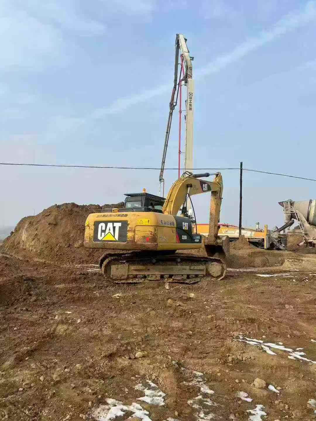 Used Caterpillar 320D Excavator 2016 Model / 3