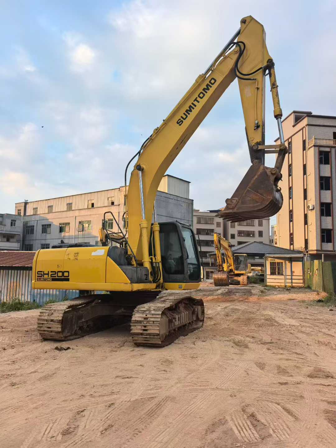 Used Sumitomo SH200 Excavator 2016 Model / 2