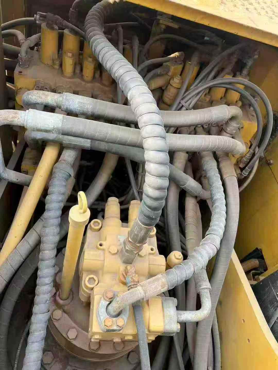 Used Caterpillar 320D Excavator 2016 Model / 8