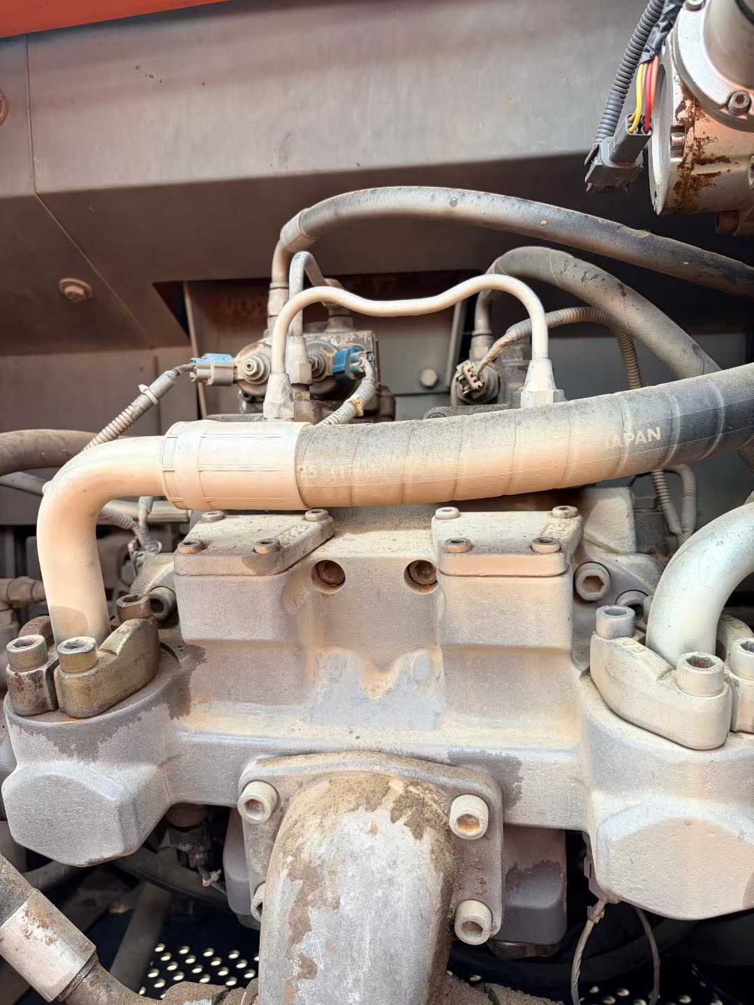 Used Hitachi ZW250 Excavator 2014 Model / 7