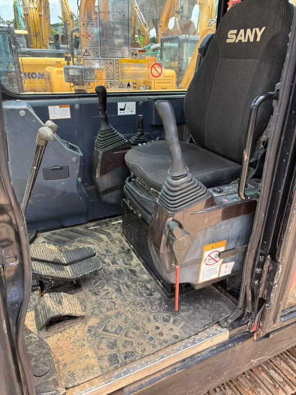 Used XCMG XE60 Excavator 2022 Model