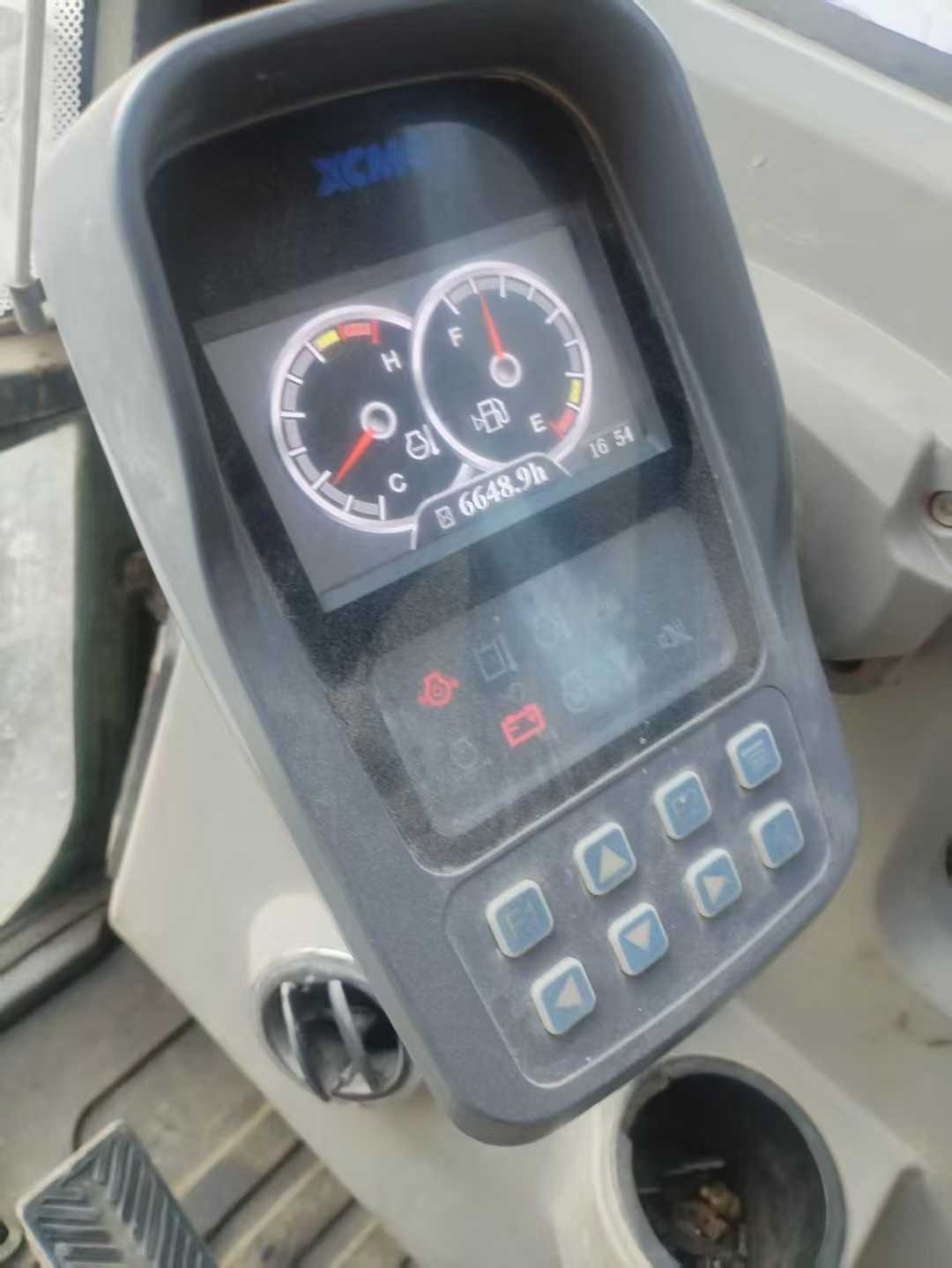 Used XCMG XE60 Excavator 2016 Model / 7