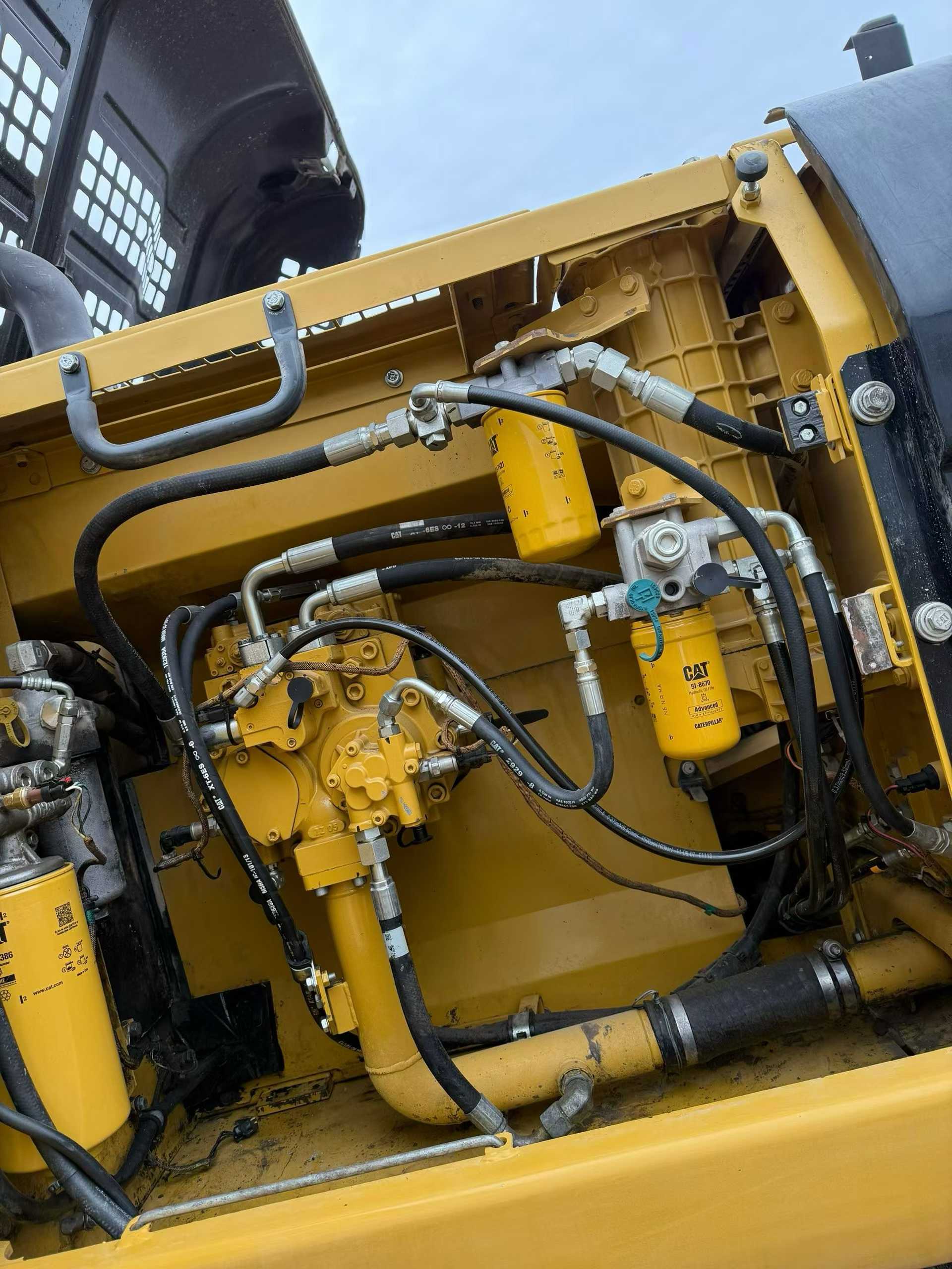 Used Caterpillar 326DL Excavator 2018 Model / 8