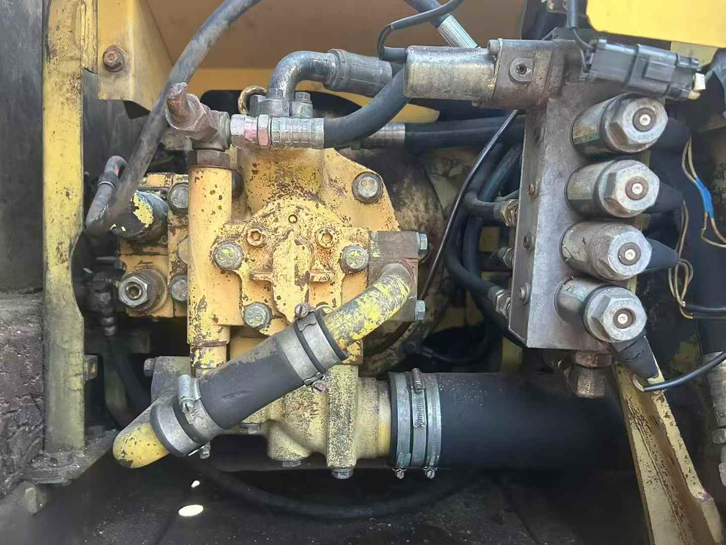 Used Komatsu PC120-6 Excavator 2016 Model / 4