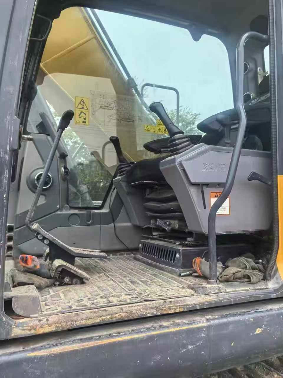 Used XCMG XE215 Excavator 2022 Model / 6