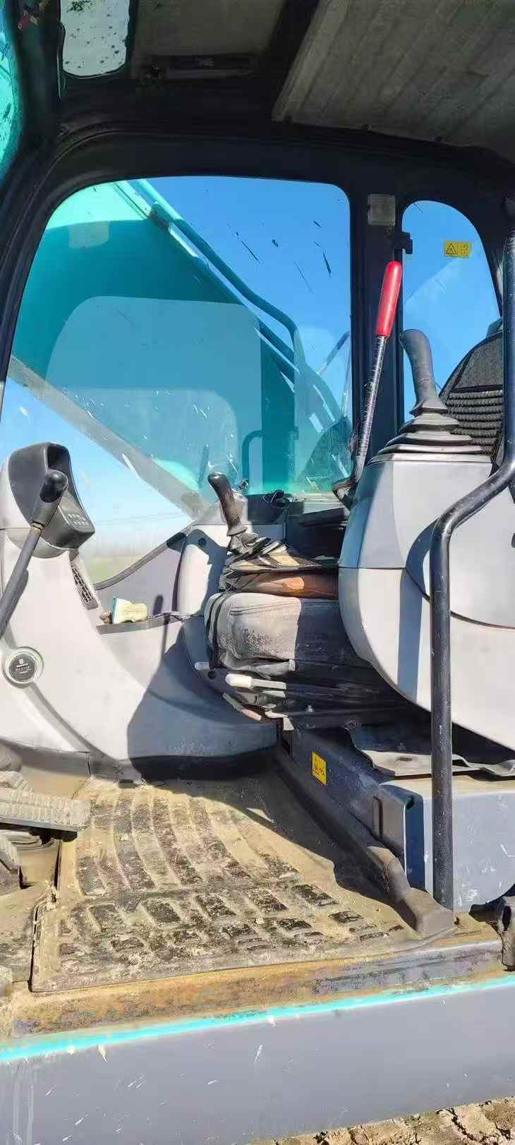 Used Kobelco SK200 Excavator 2016 Model / 9