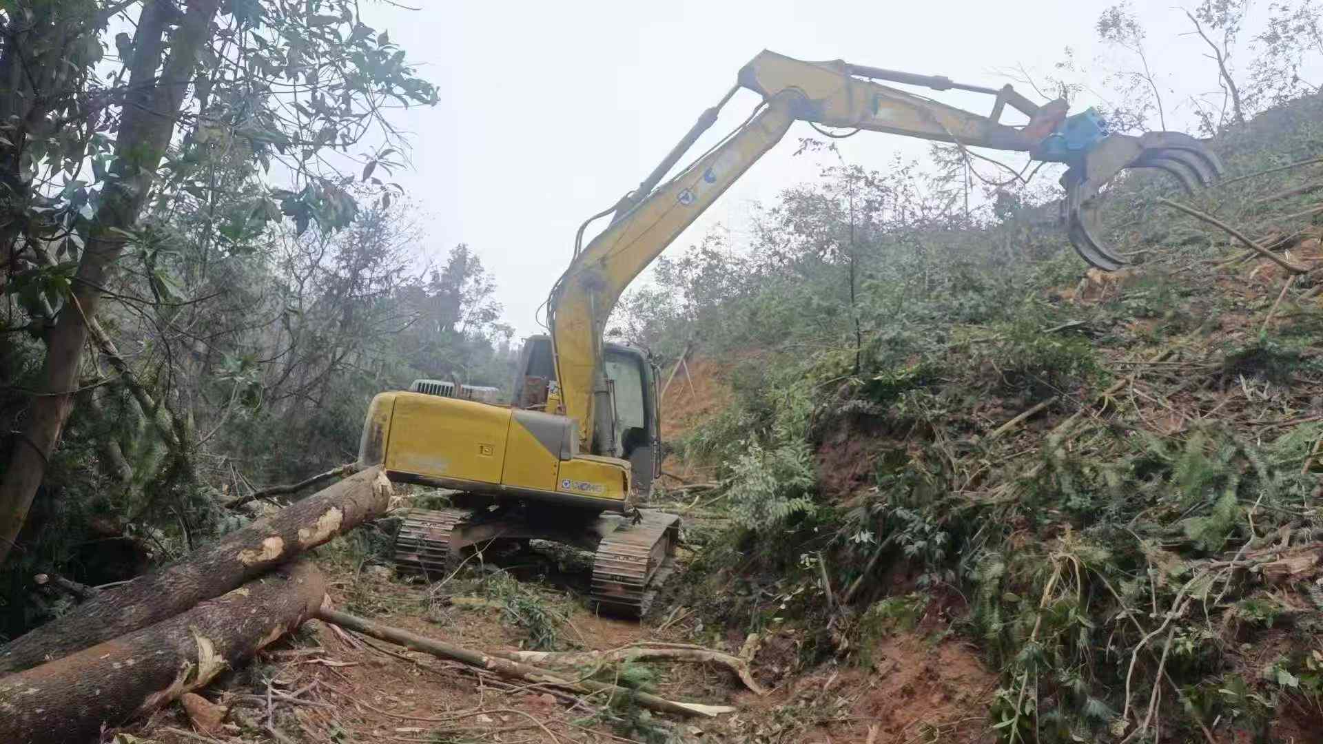 Used XCMG XE135GA Excavator 2014 Model / 6