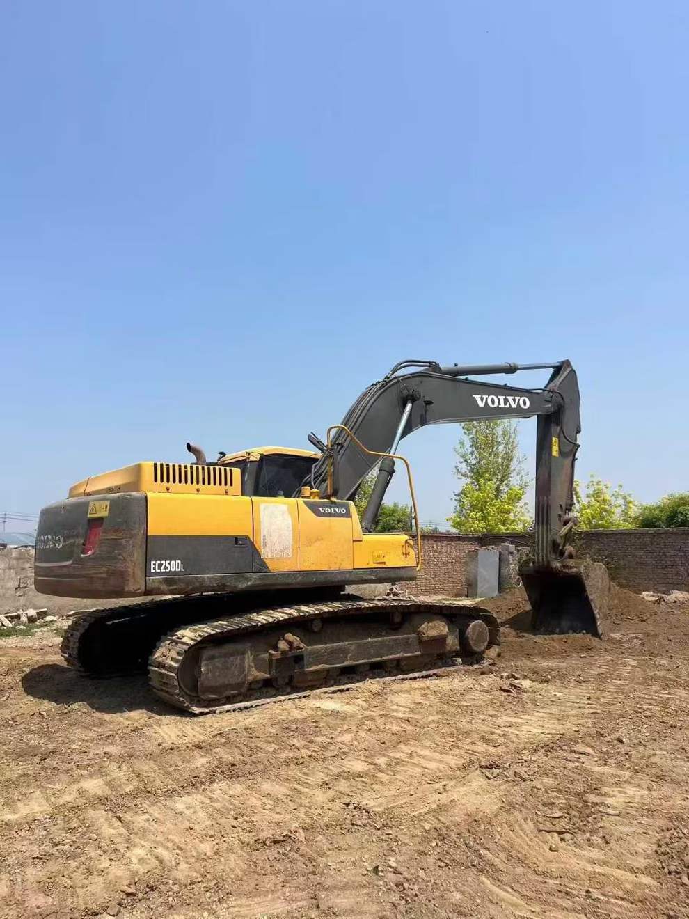 Used Volvo EW50 Excavator 2016 Model / 4