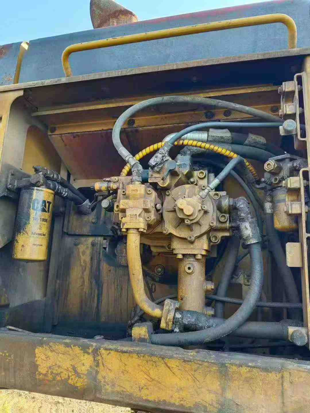 Used Caterpillar 345DL Excavator 2016 Model / 3