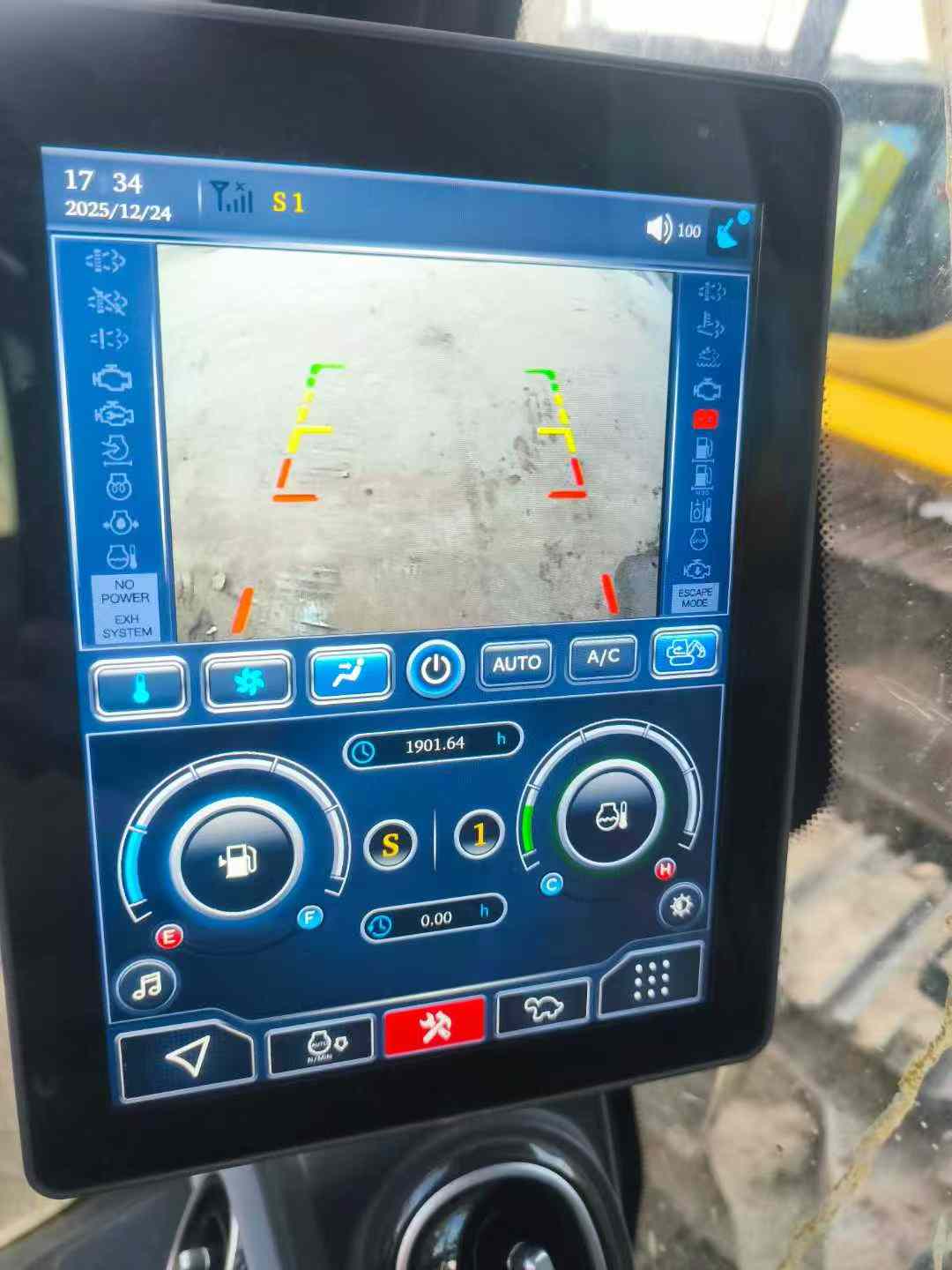 Used Sany SY125C Excavator 2023 Model / 4