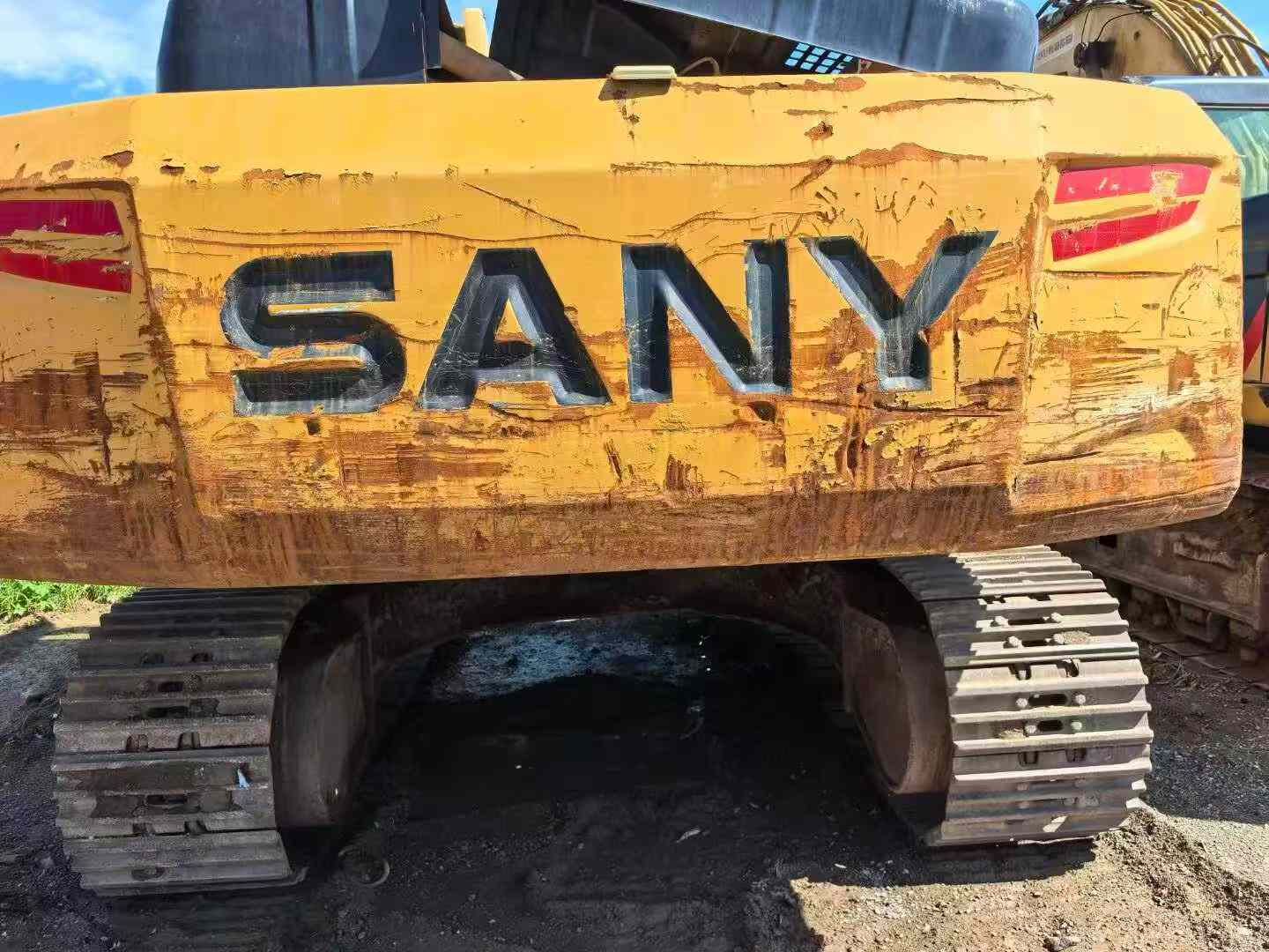 Used Sany SW305K Excavator 2016 Model / 3