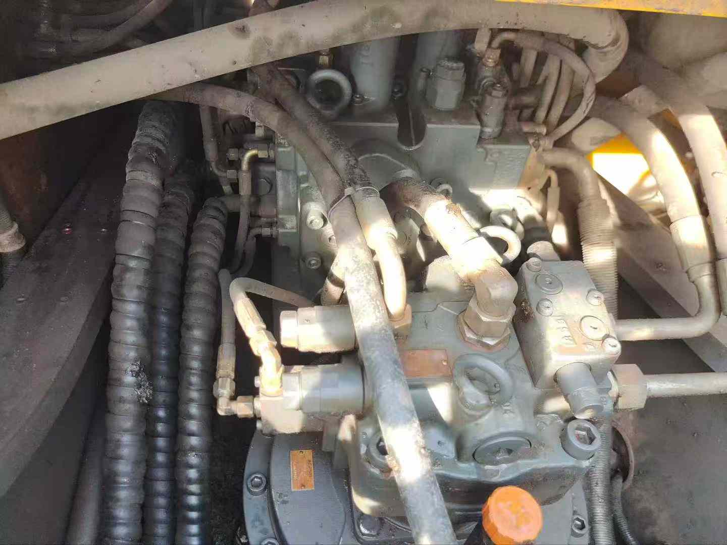 Used XCMG XE370 Excavator 2018 Model / 3