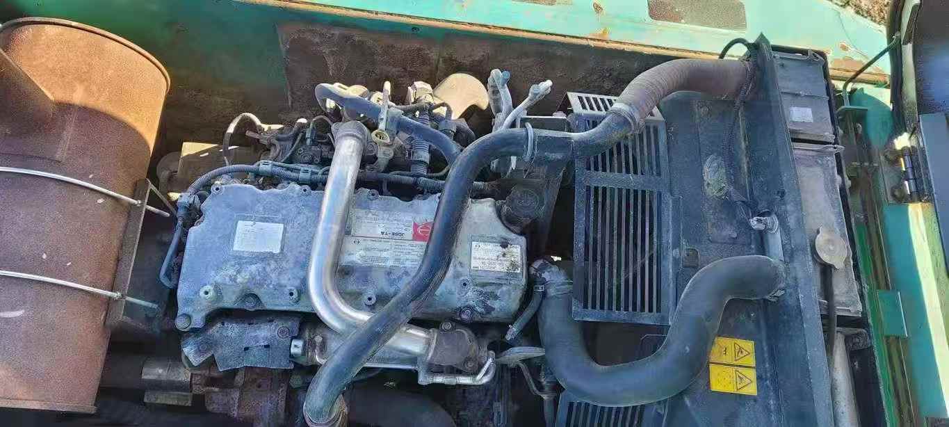 Used Kobelco SK200 Excavator 2016 Model / 6