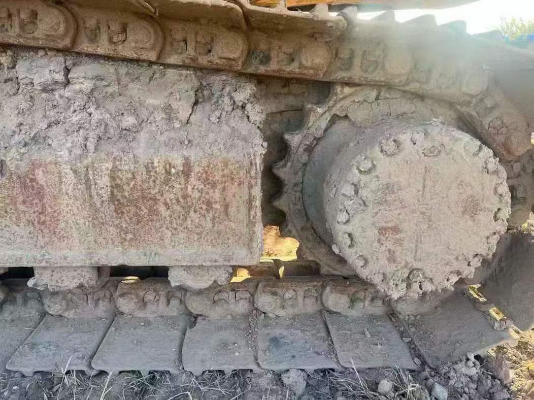 Used Komatsu PC200LC-8 Excavator 2016 Model / 6